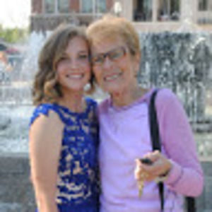 Meet your Posher, Emilee